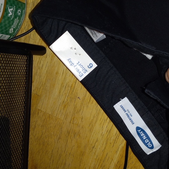 NWT Old Navy black shorts.  Comfy, comfy - Picture 3 of 4